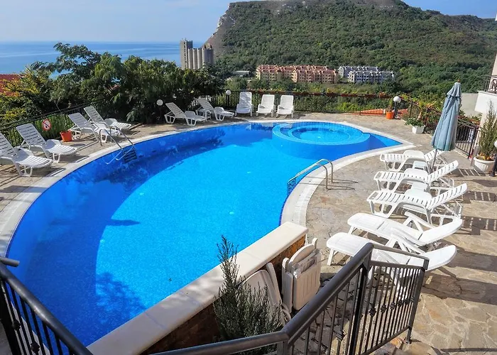 свети георги - Saint George Kavarna