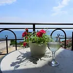 свети георги - Saint George Apartament Cavarna