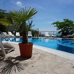 свети георги - Saint George Apartment *